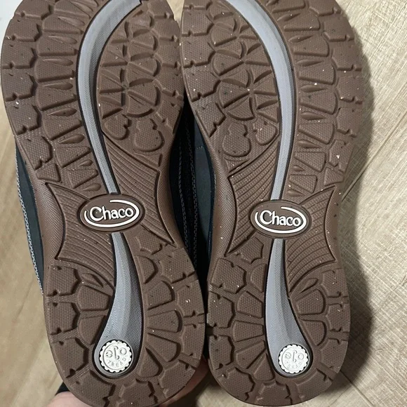 Chaco Woman’s Sneakers - Picture 8 of 10